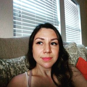 Meet your Posher, Dinah